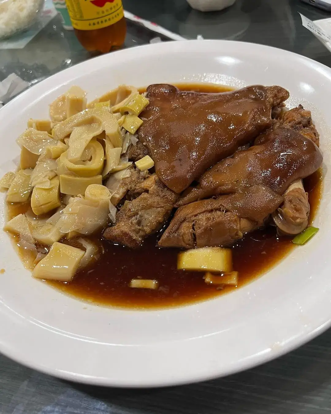 高CP值蔗香脆皮桶仔雞 宜蘭必吃美食大仁哥