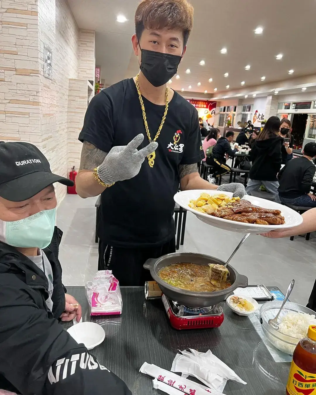高CP值蔗香脆皮桶仔雞 宜蘭必吃美食大仁哥