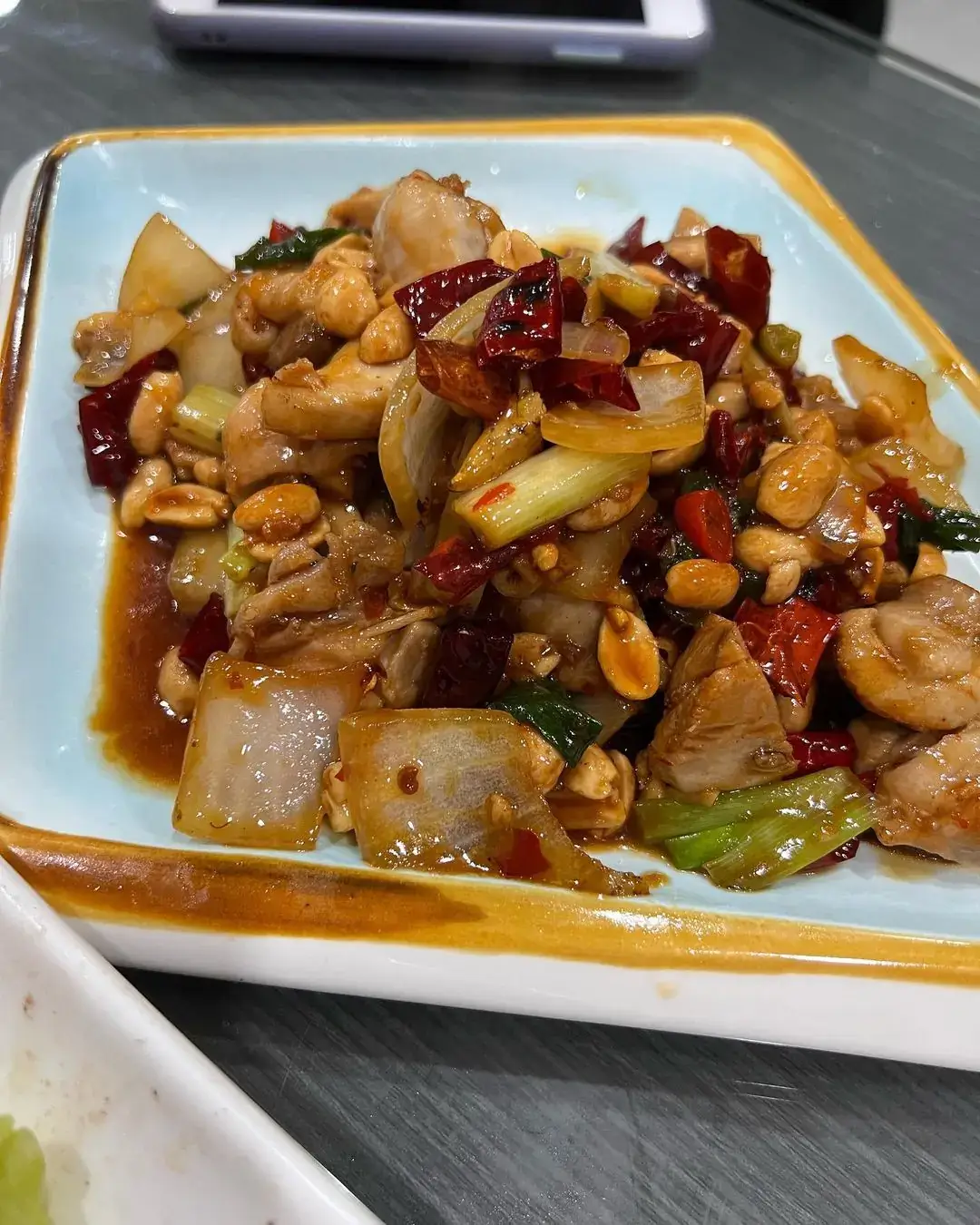 高CP值蔗香脆皮桶仔雞 宜蘭必吃美食大仁哥