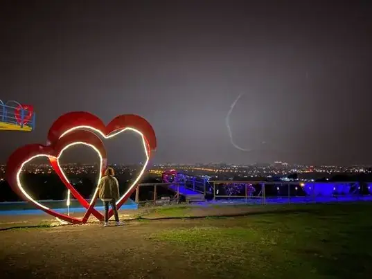 越夜越美麗 百萬夜景朝聖地兔子迷宮