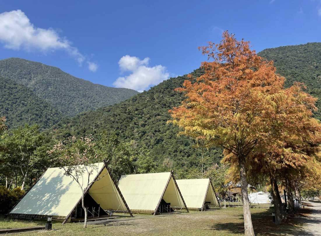 那山那谷南澳露營好去處 溯溪、漂漂河玩到瘋 那山那谷南澳露營好去處 溯溪、漂漂河玩到瘋